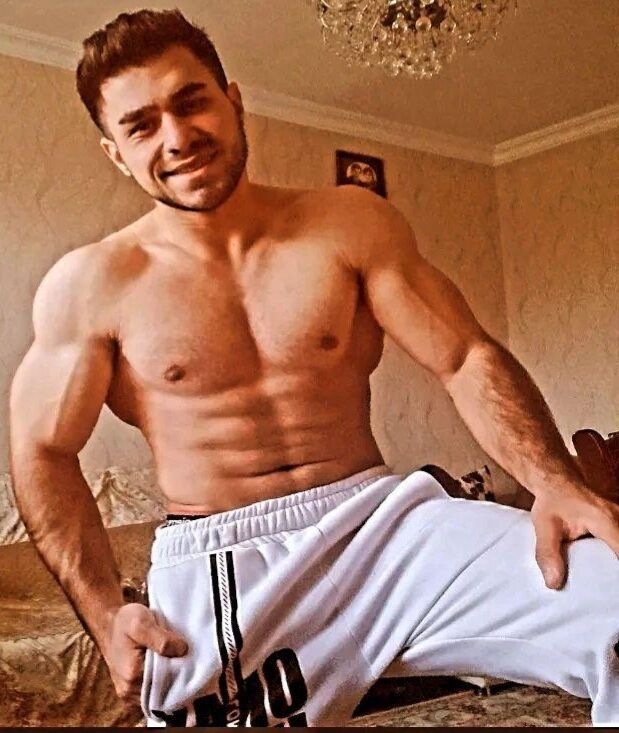  28234682  Elik, 24 ,    