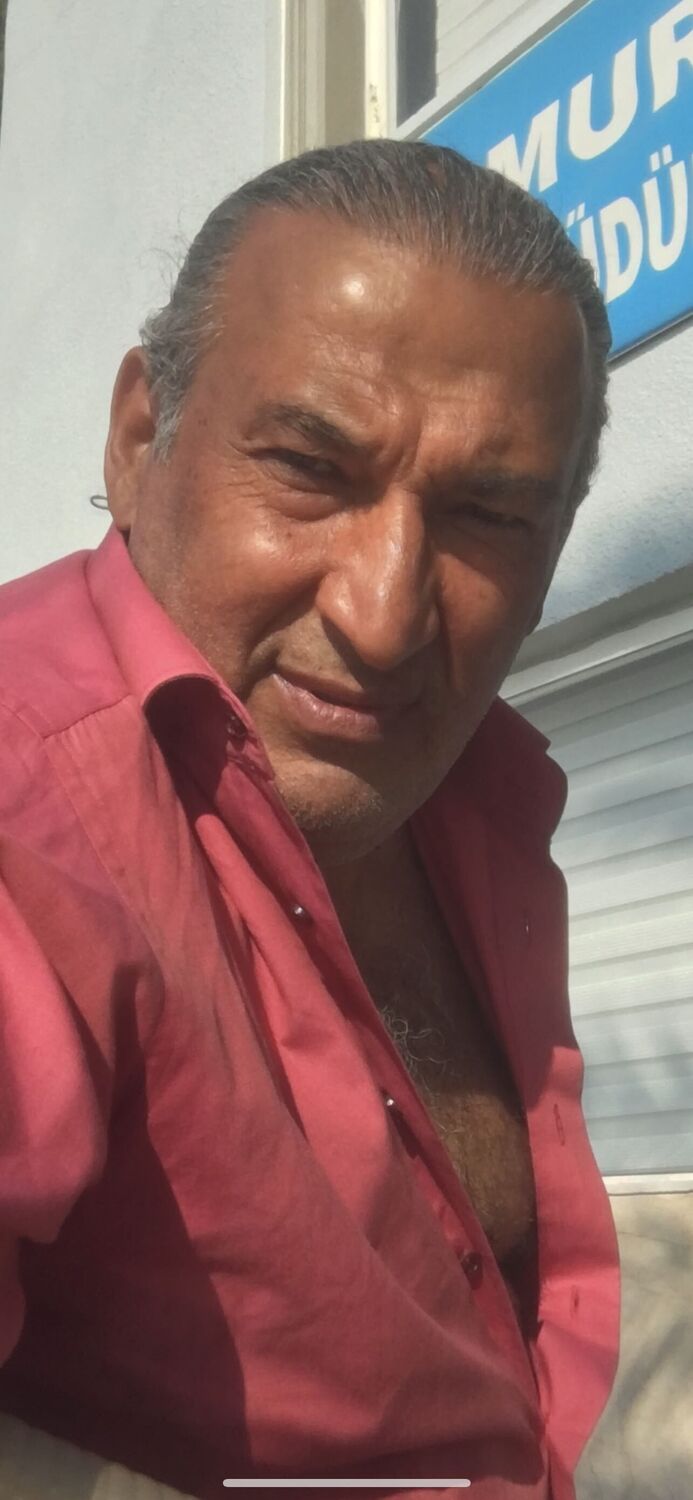  36214572  Hamdi, 52 ,    