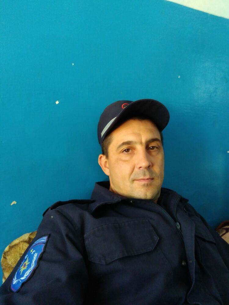  ,   Ilya, 43 ,   ,   , c 