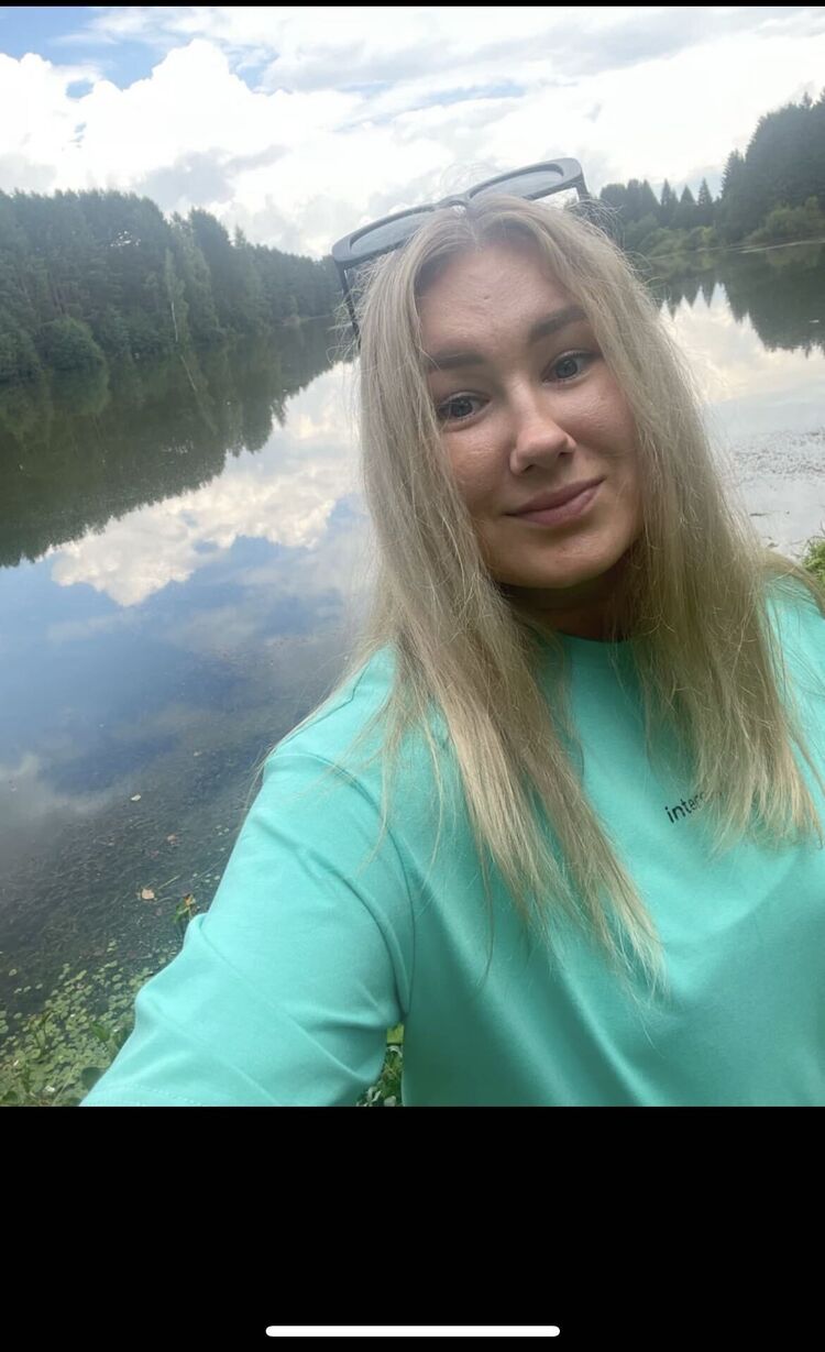  37450582  Alina, 26 ,    