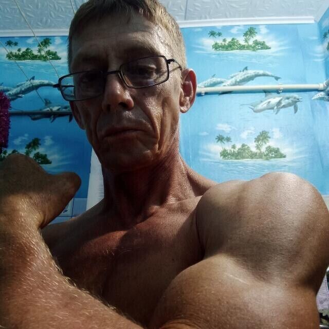  44670362  , 54 ,    