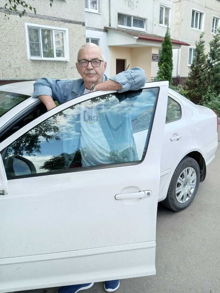 37509772  , 63 ,    