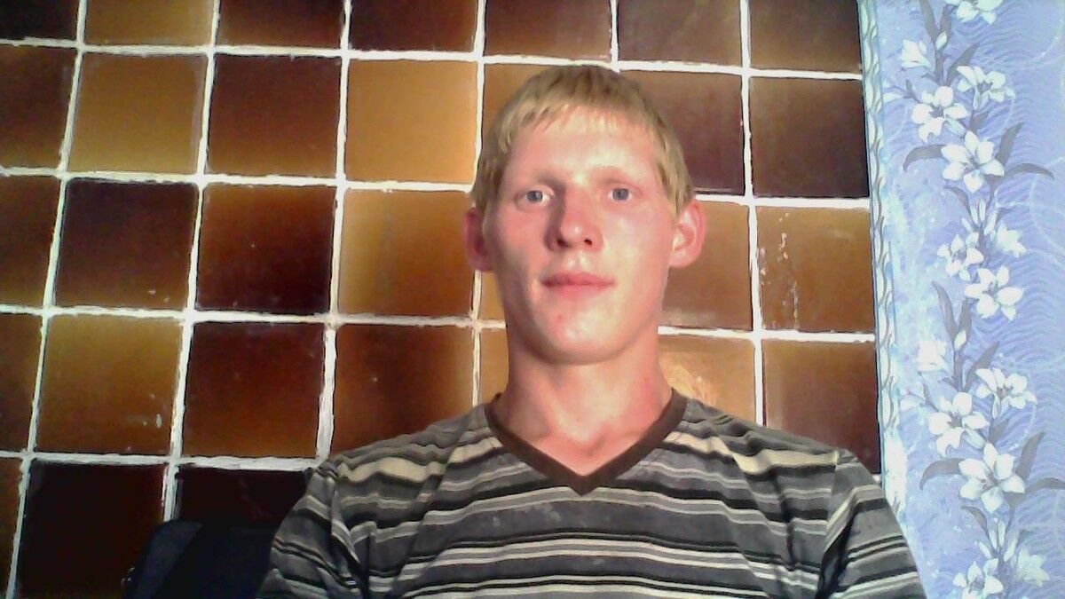  4718912  VANO, 31 ,    