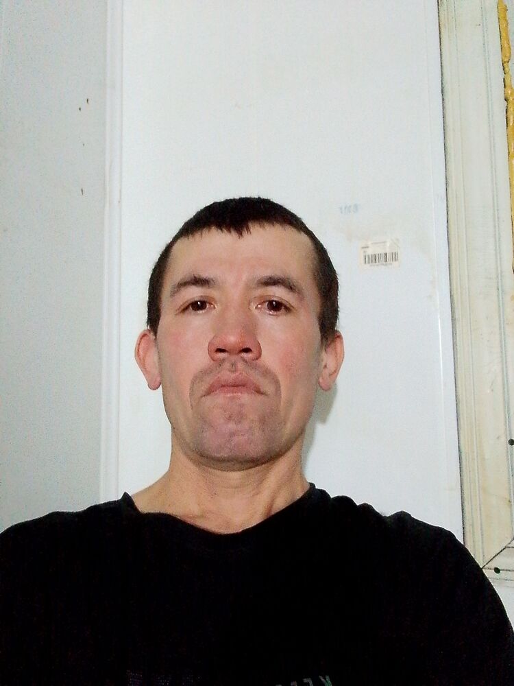  49973622  Ilyos, 36 ,    