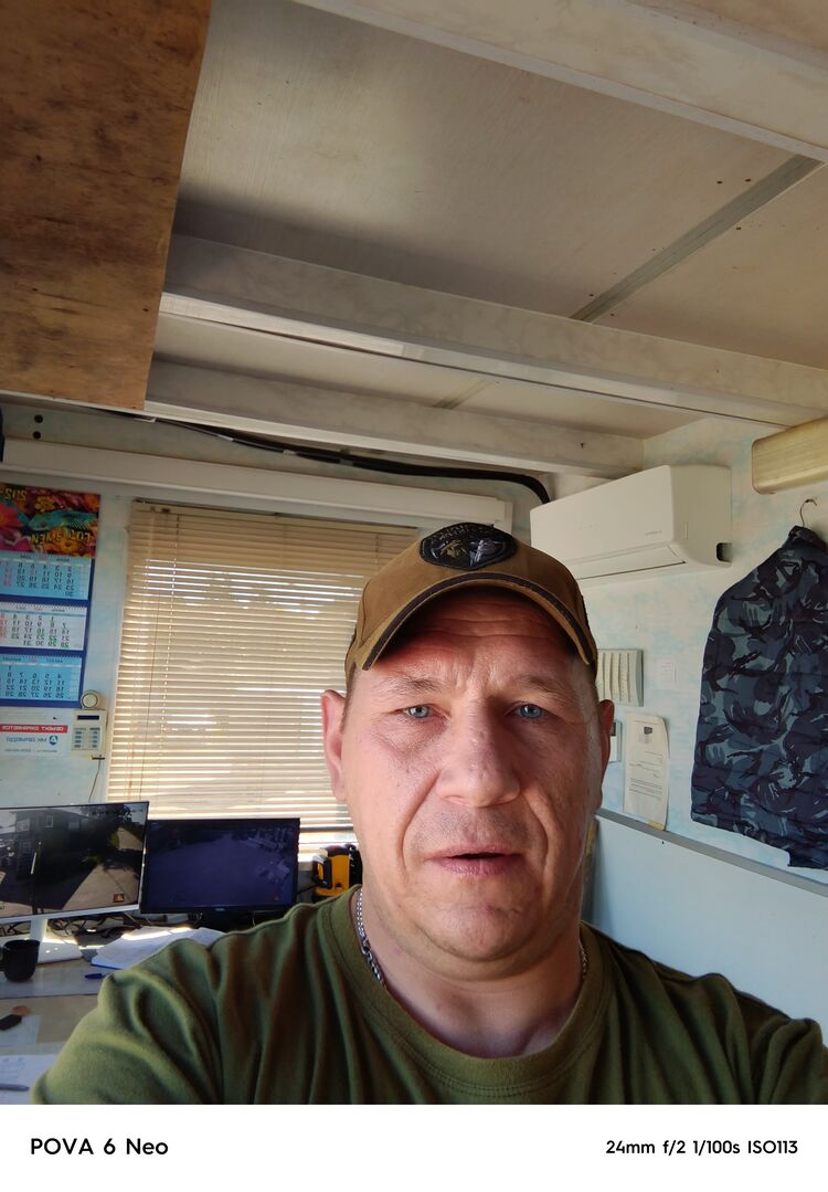  52704282  , 46 ,    