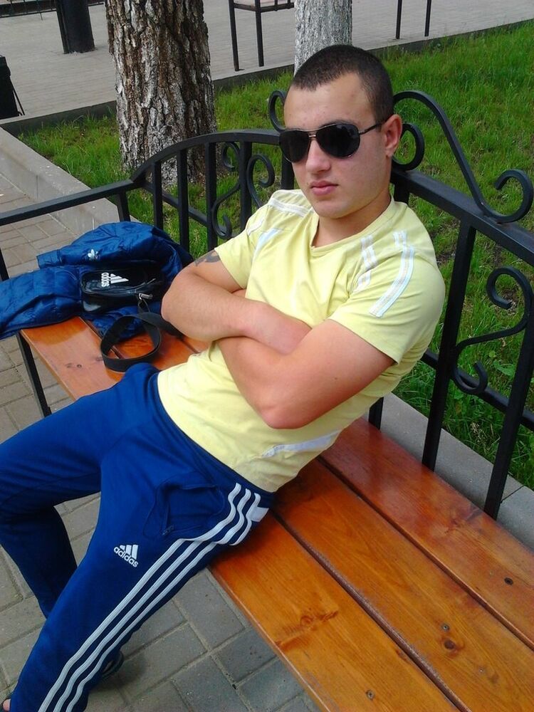  4190912  Sarkis, 31 ,    