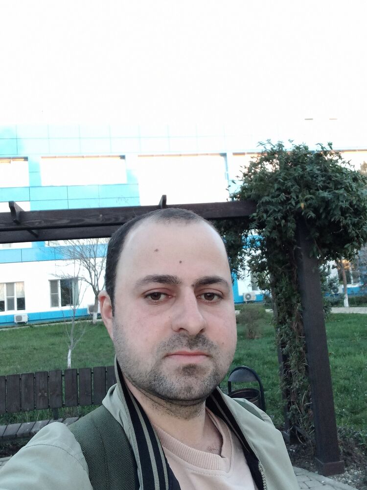  42463122  , 37 ,    