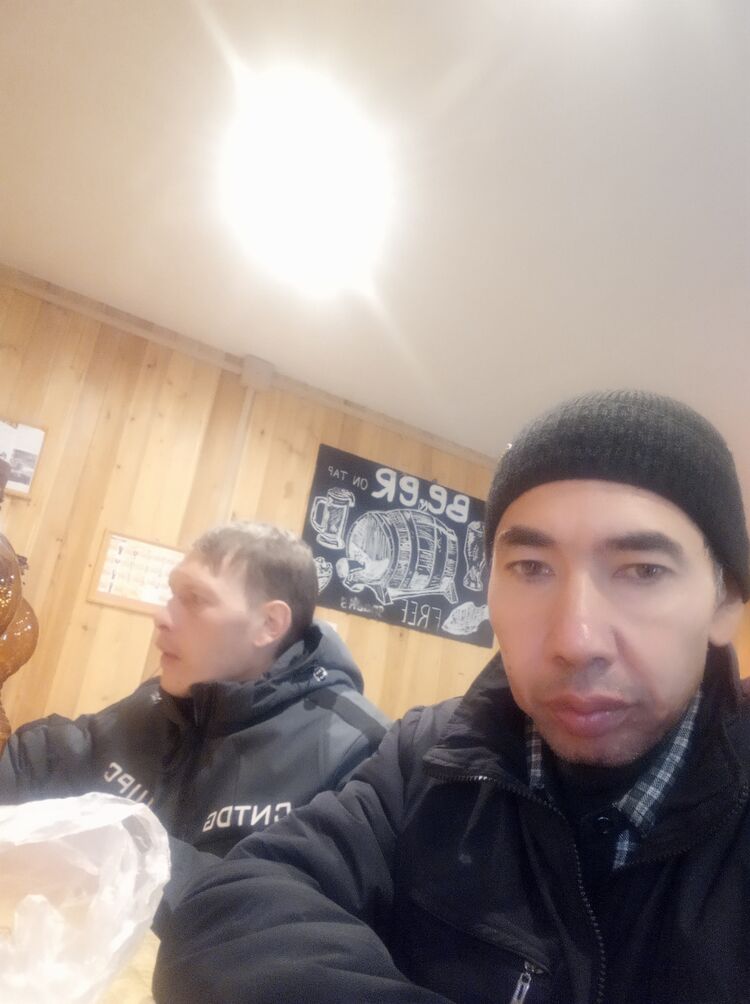  ,   Joni, 40 ,   ,   , c , 