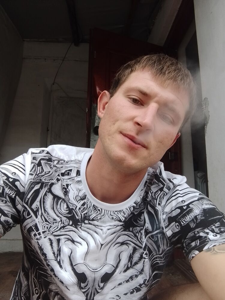  48173772  , 27 ,    