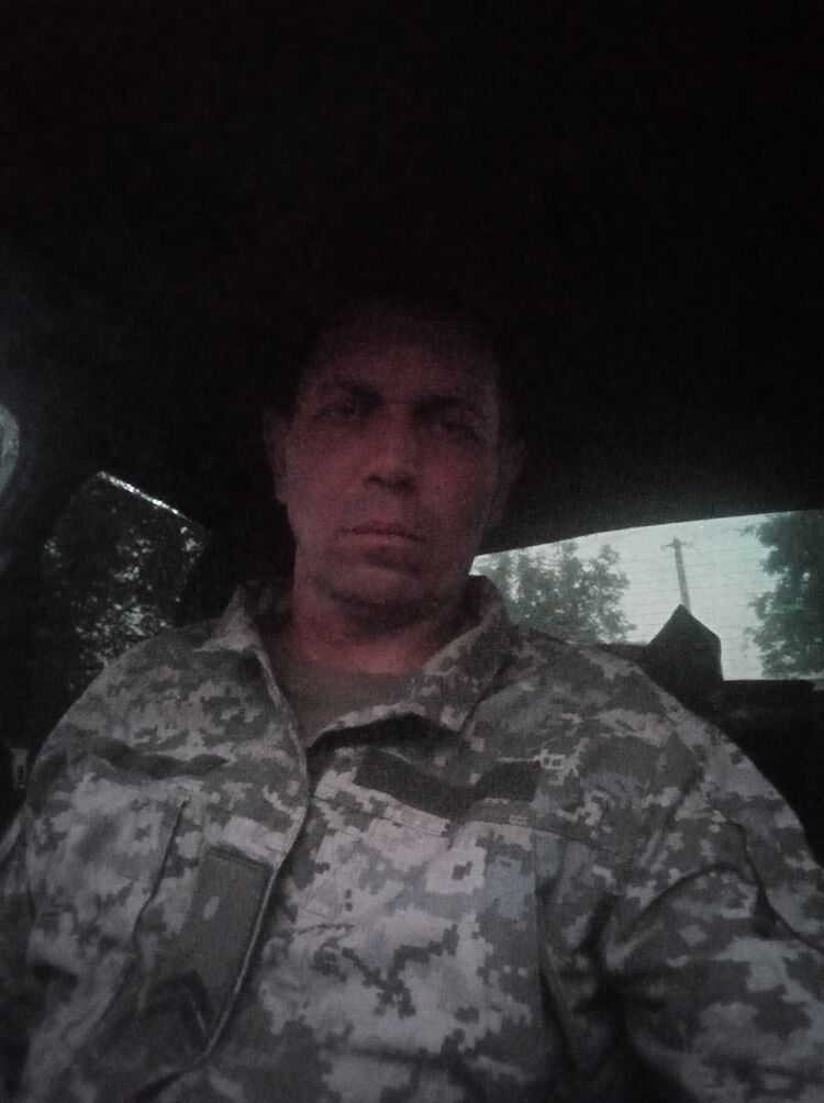  46683342  , 45 ,    