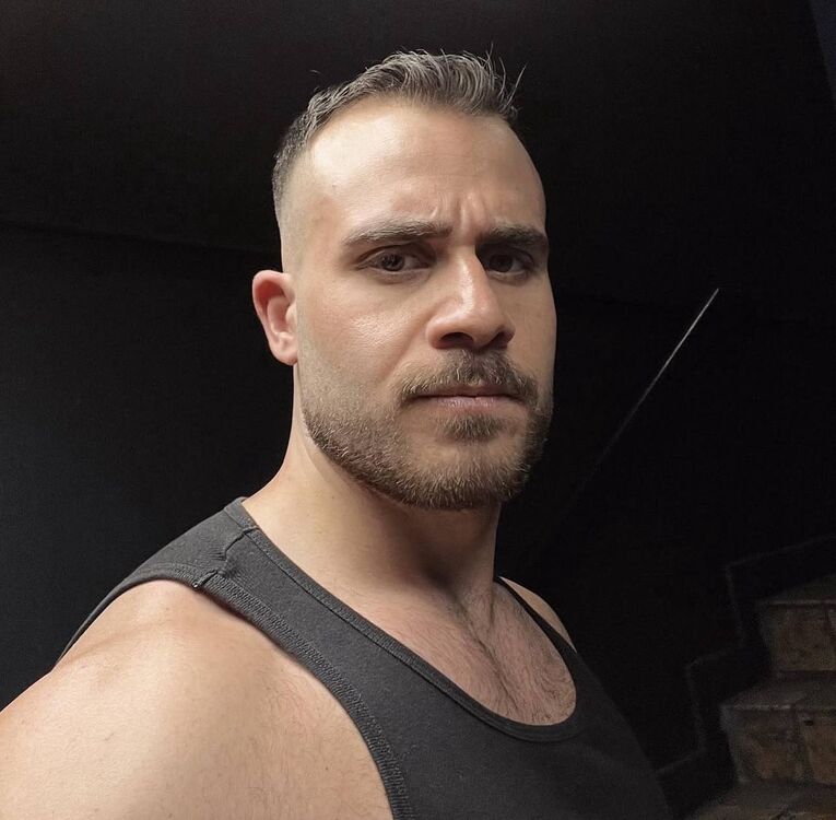  53380842  , 35 ,    -