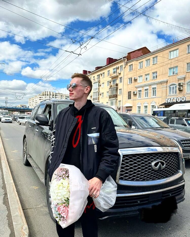  ,   Vlad, 23 ,   ,   
