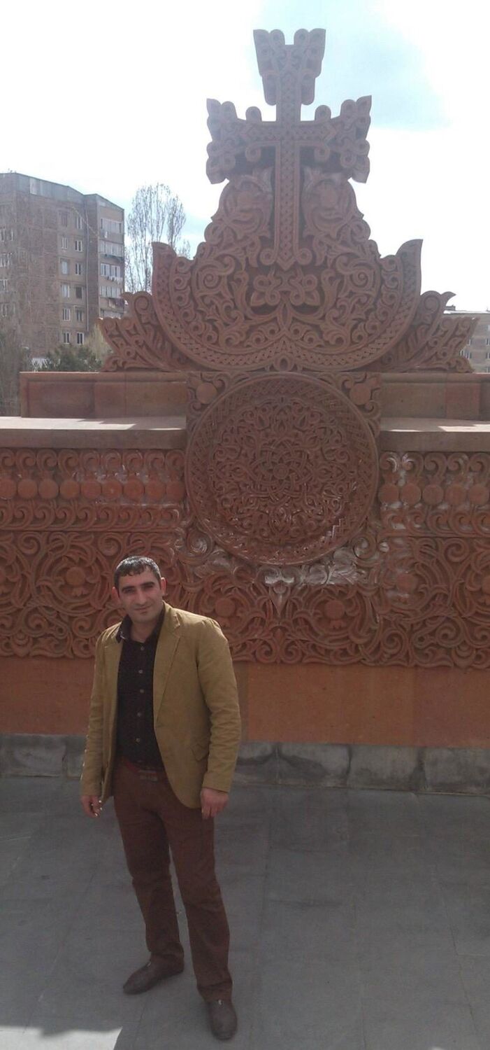  23509942  , 37 ,    --