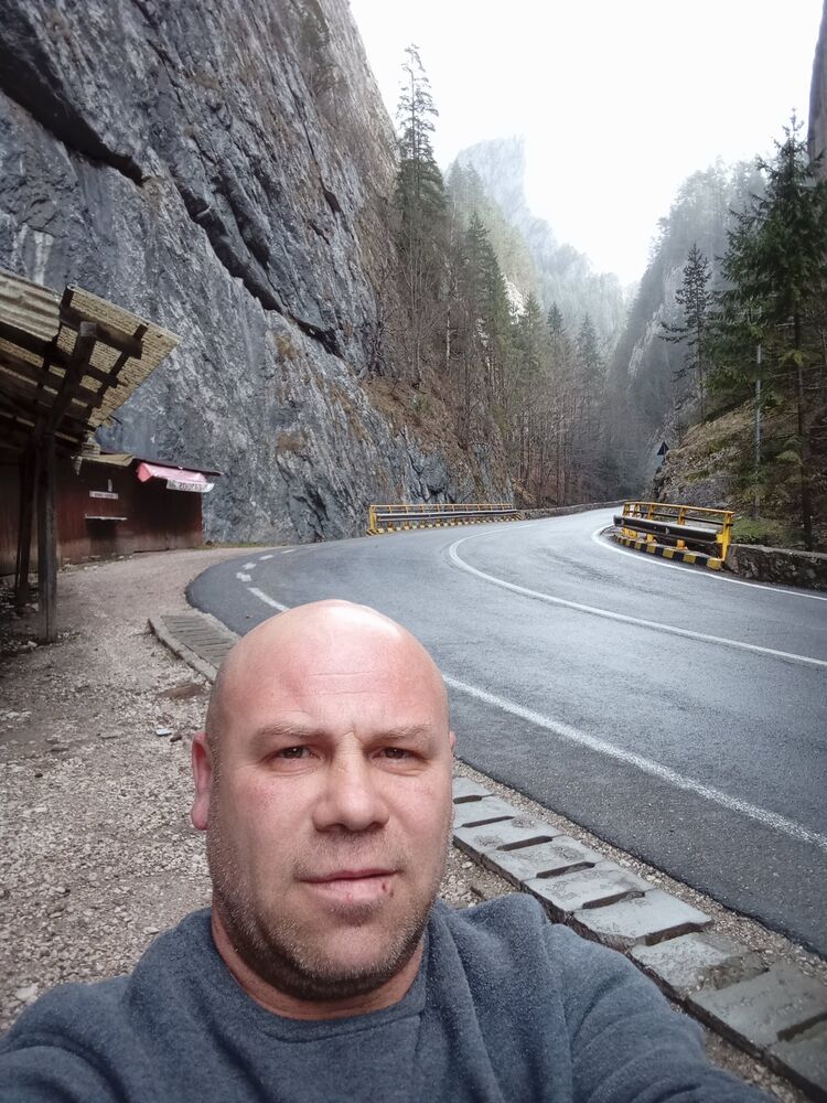  ,   Petru, 46 ,   ,   