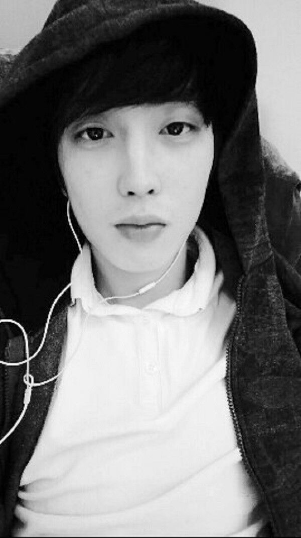  ,   Zelo, 29 ,   ,   , c 