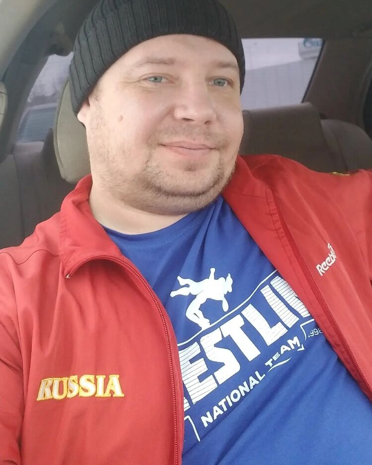  ,   Anton, 38 ,   ,   , c 