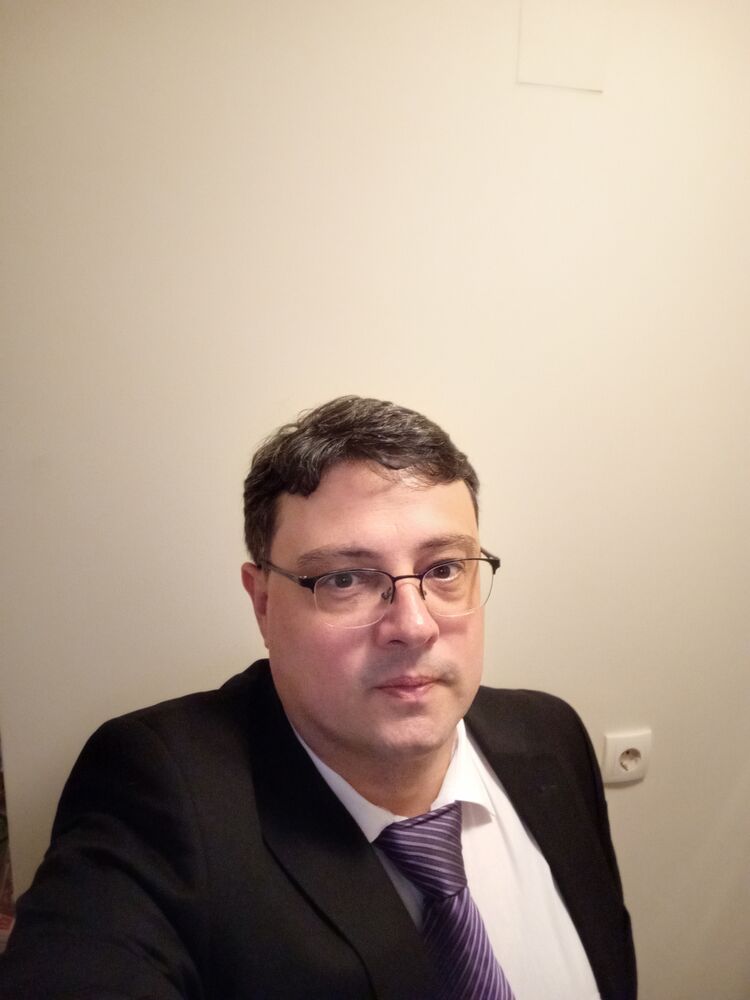  39485202  Daki, 43 ,    
