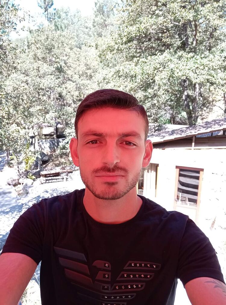  ,   ARMEN, 32 ,   ,   