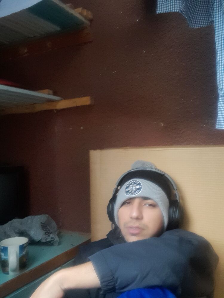  30578692  , 25 ,    