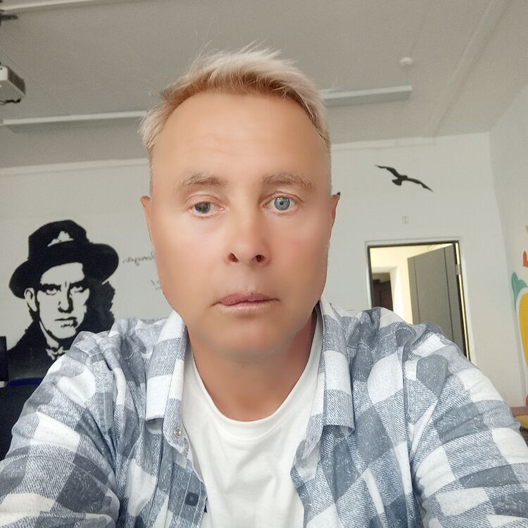  45787092  , 48 ,    
