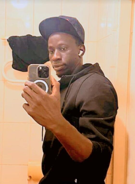  54541582  Papa, 42 ,    