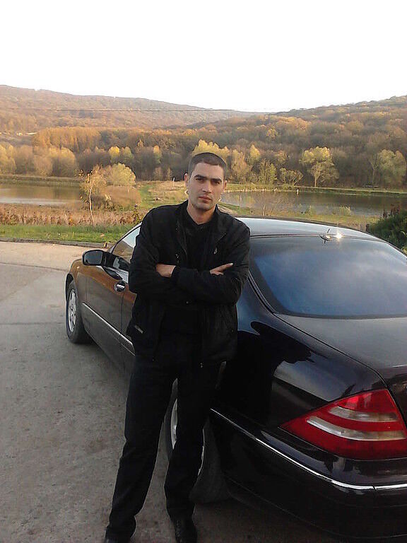  6068242  Stefan, 40 ,    