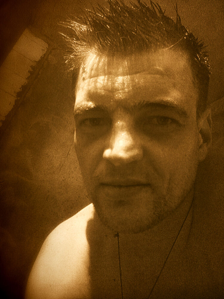  ,   Alex, 40 ,   ,   , c 