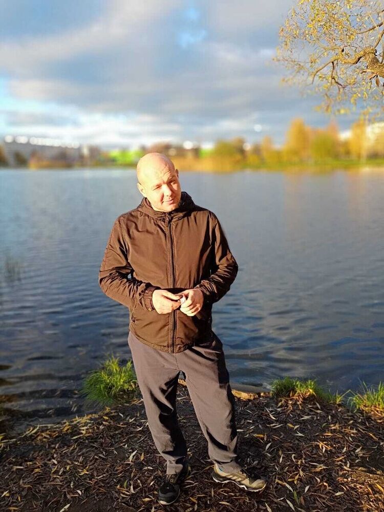  22505922  Vlad, 43 ,    
