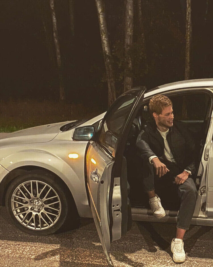 ���� 37676702 ������� ����, 28 ���, ���� ���������� � ������