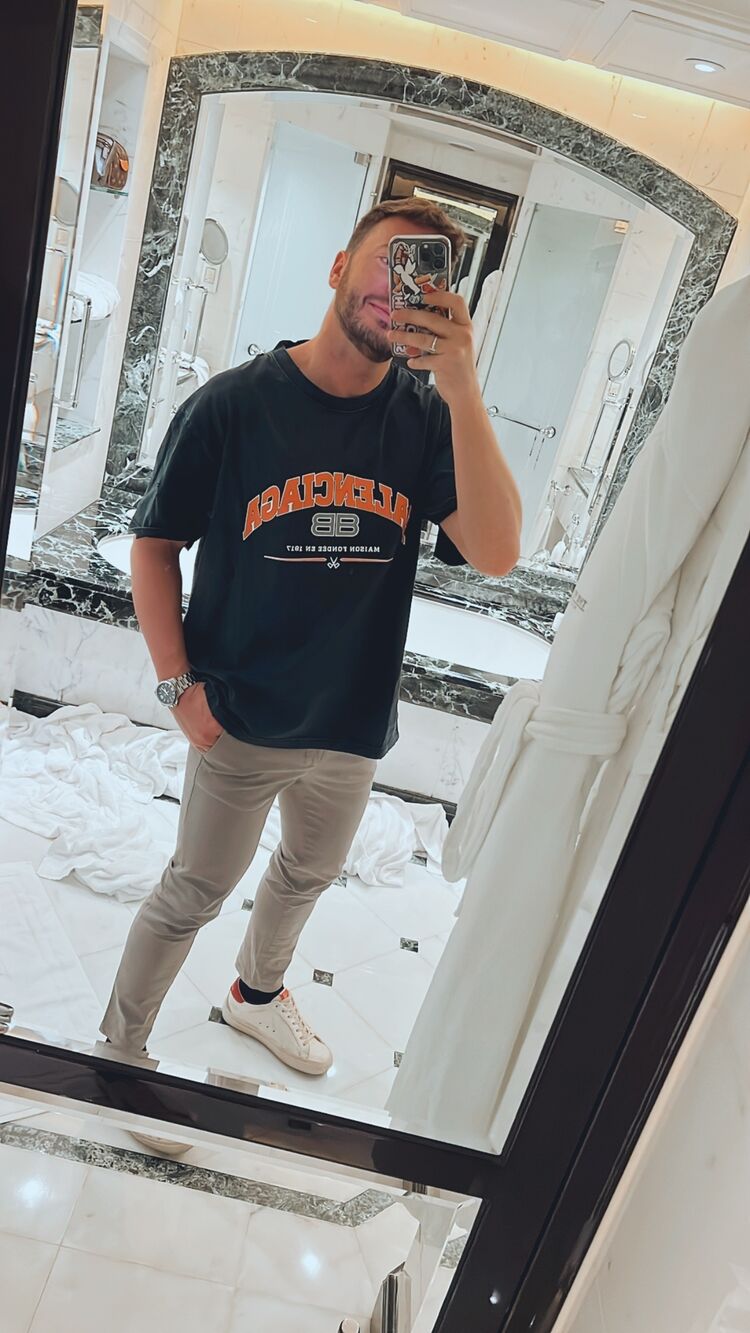  45805292  , 35 ,    