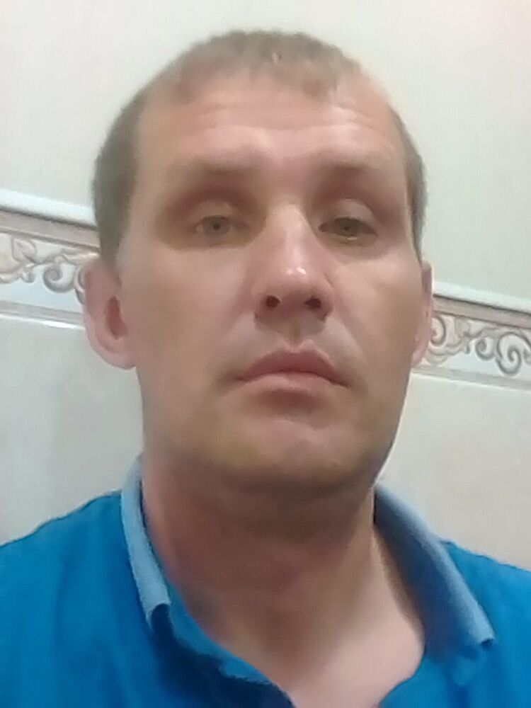 28555442  Evgeny, 42 ,    
