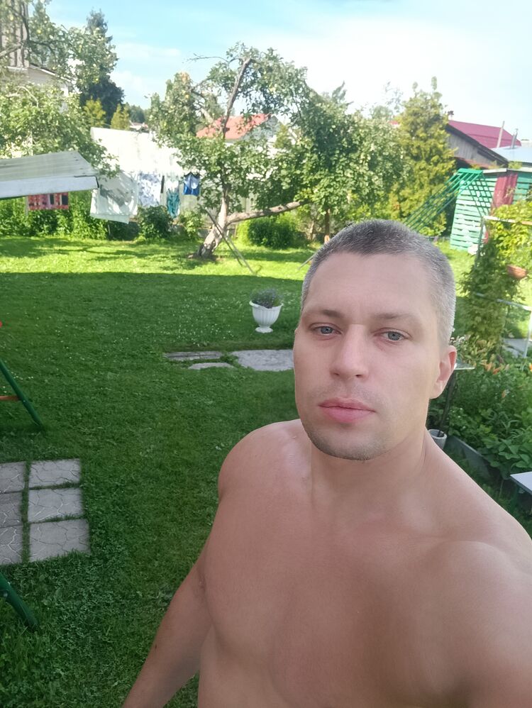  48457972  , 36 ,    -