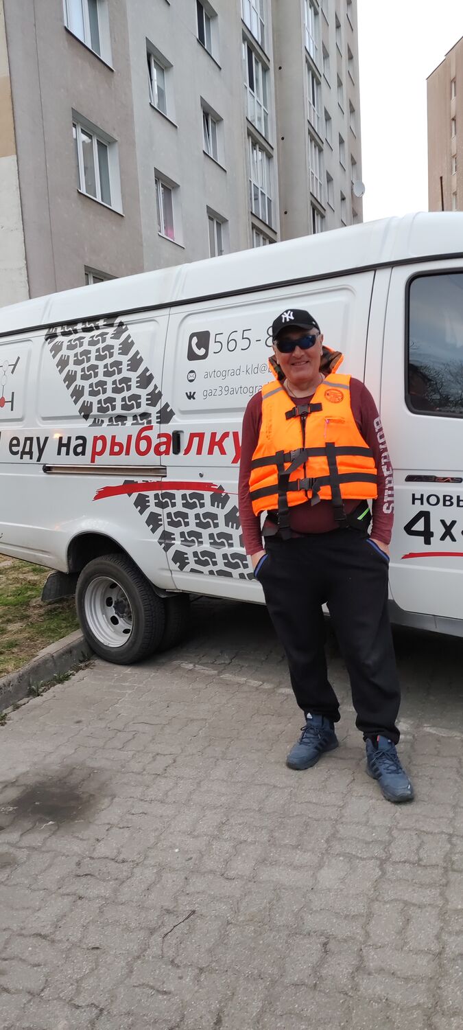  48310842  Vladislavas, 63 ,    