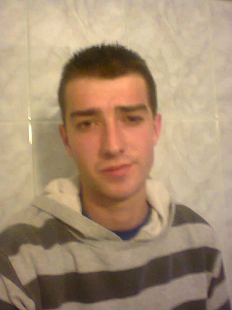  10292442  Andeii, 33 ,    