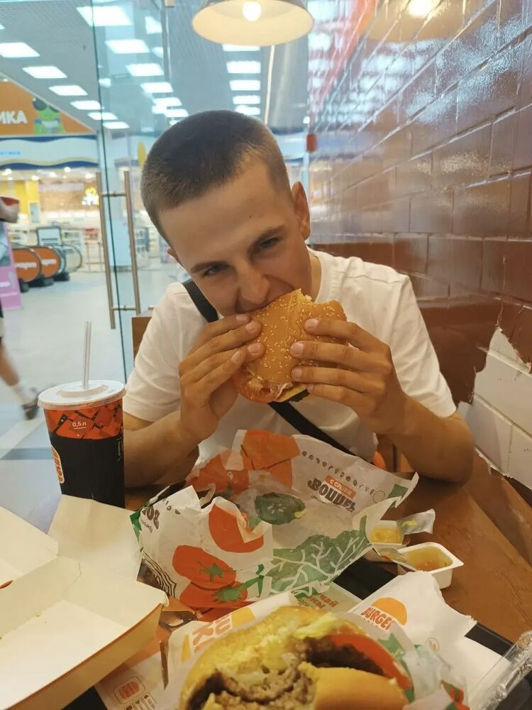  36325442  Evgeniy, 21 ,    