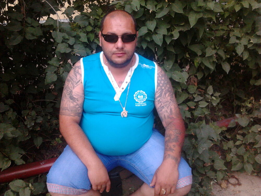  48332982  , 42 ,    