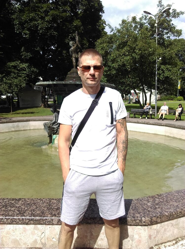  ,   Eduard, 42 ,   ,   , c 