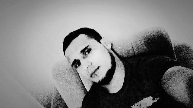  ,   Amin, 35 ,   ,   , c , 