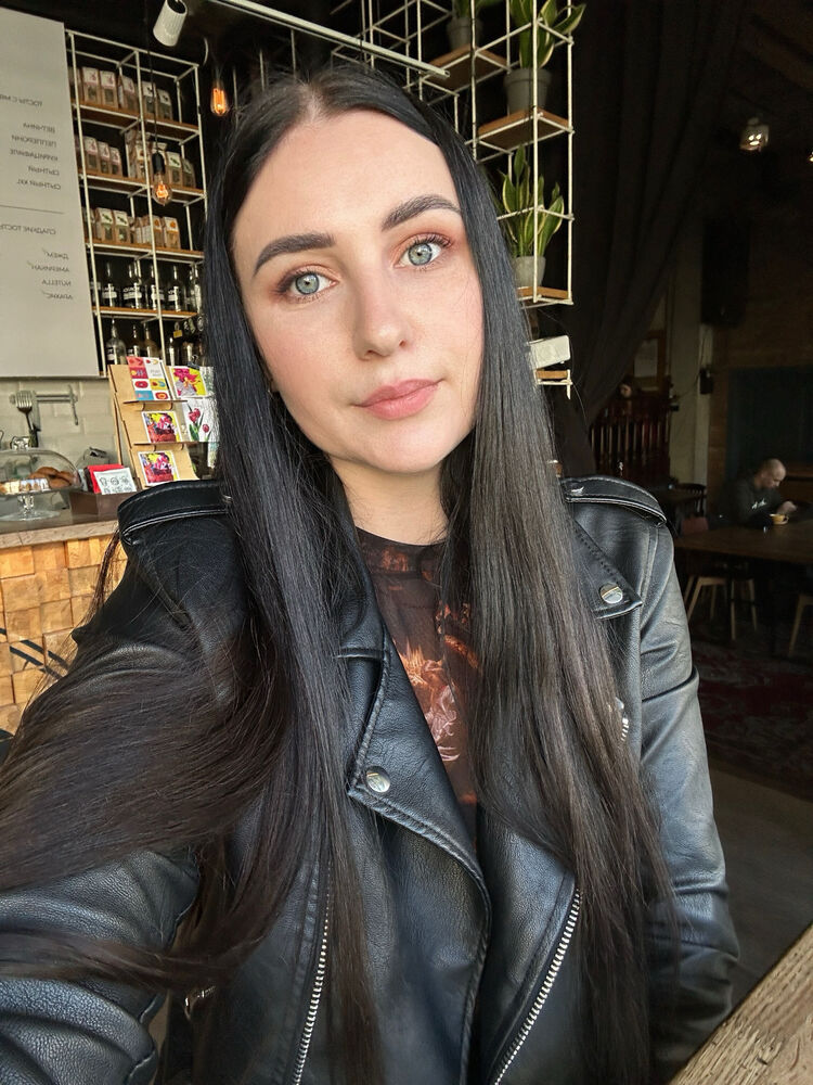 44560492  , 27 ,    