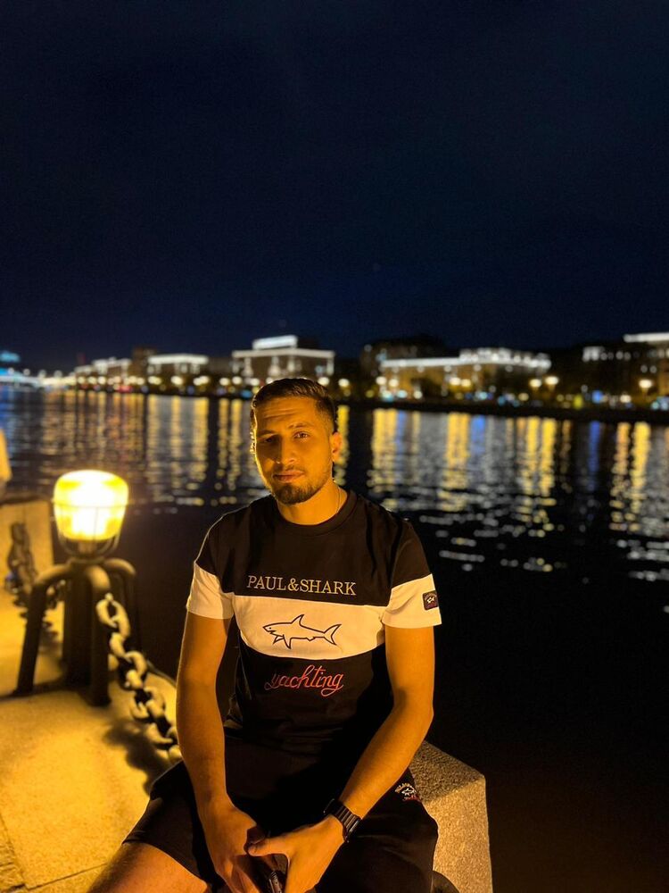  ,   Anouar, 28 ,   ,   