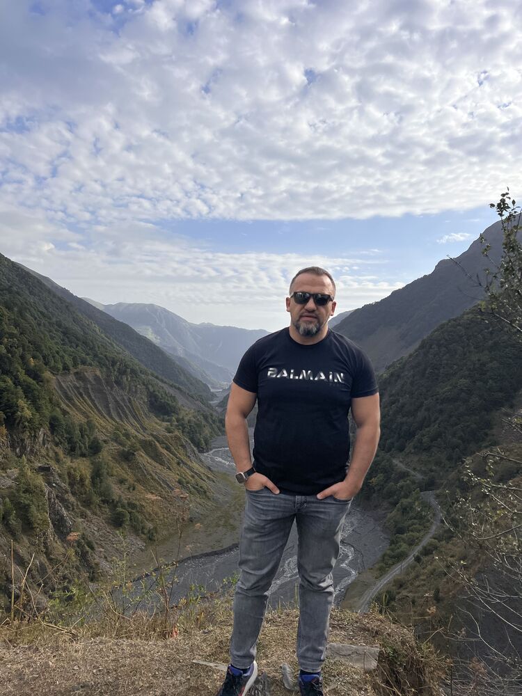  ,   Rovshan, 36 ,  