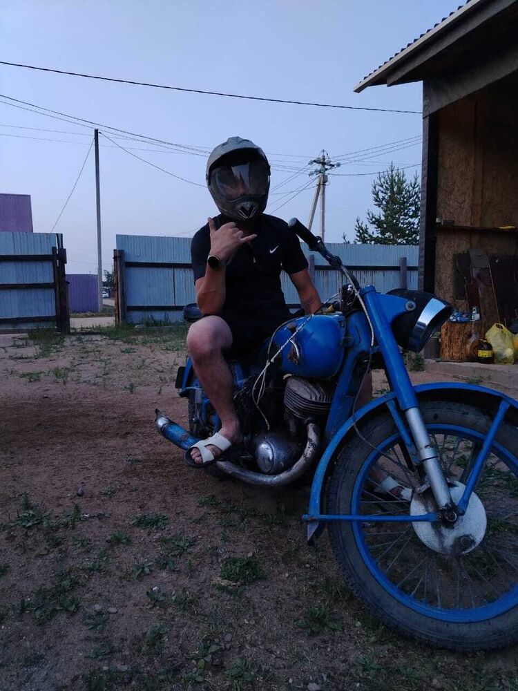  44442062  Alexander, 25 ,    