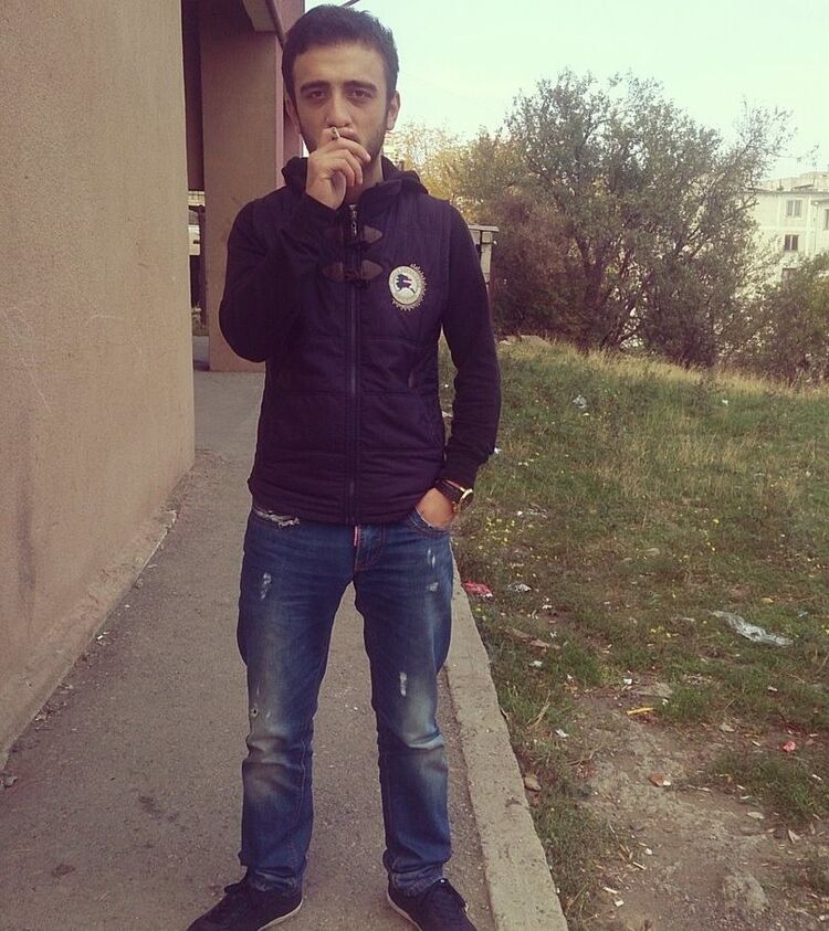  5467392  Luka, 37 ,    