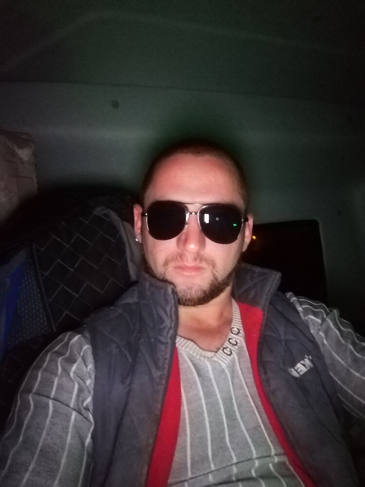  29938852  , 35 ,    