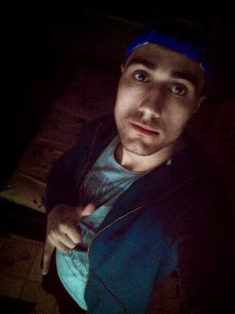  21492502  Edik, 28 ,    