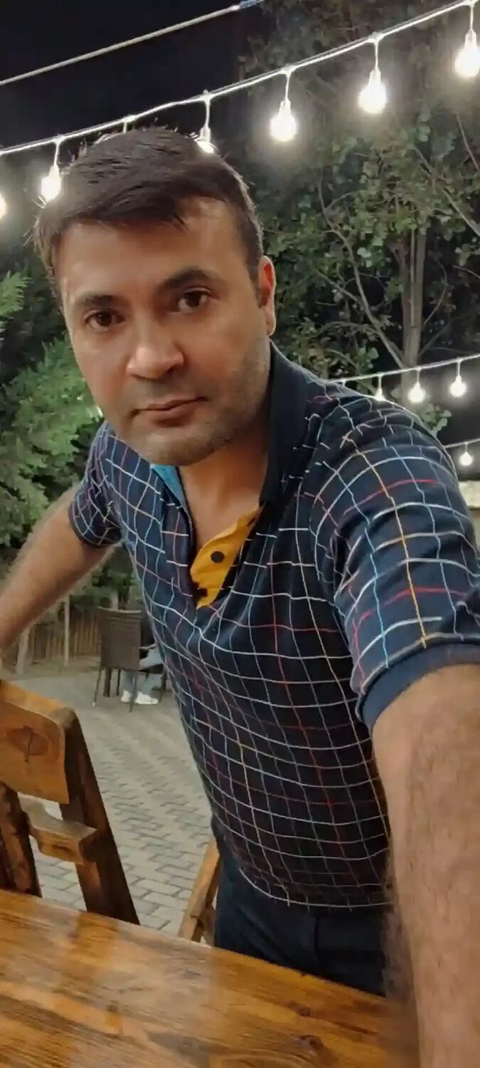  38787342  Edwin, 41 ,    