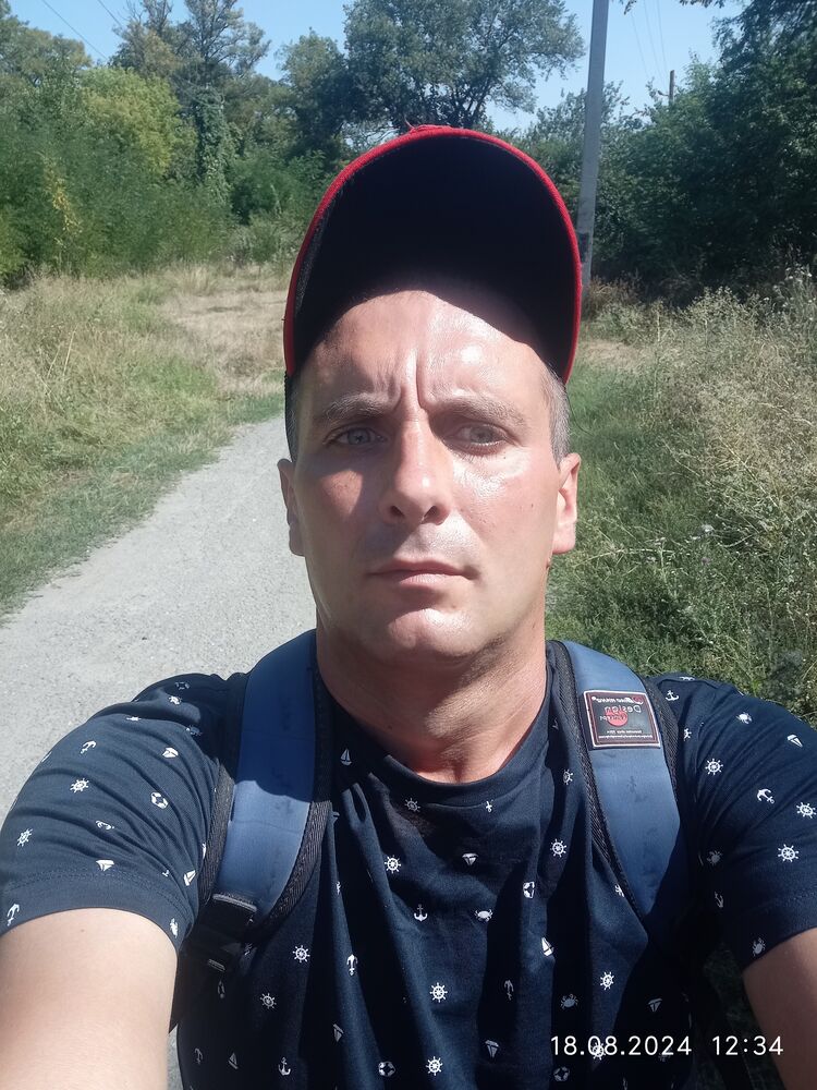  45941802  , 37 ,    