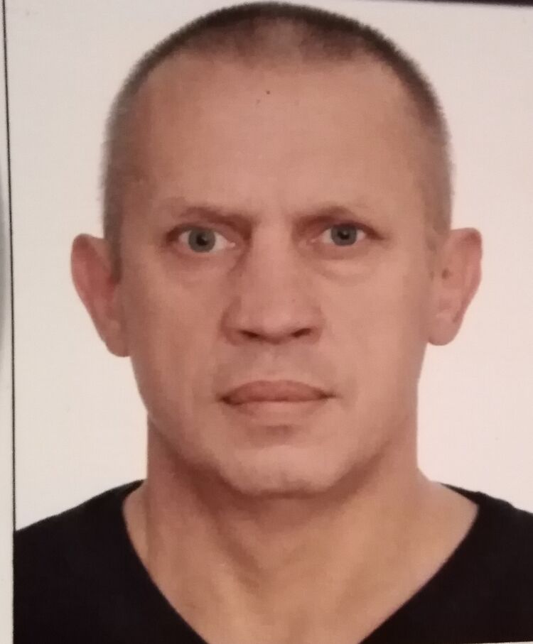  38507152  , 49 ,    