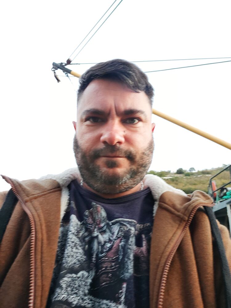 ���� 24193762 ������� �����, 44 ����, ���� ���������� � �����������