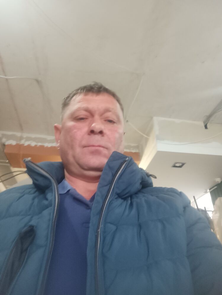  46871542  , 51 ,    
